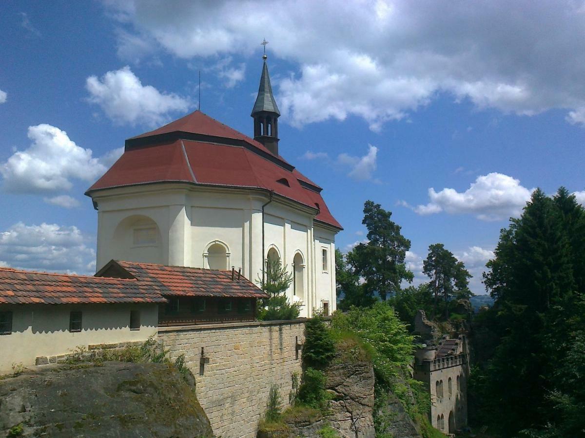Апартаменты U Kapitana Radvanovice Экстерьер фото