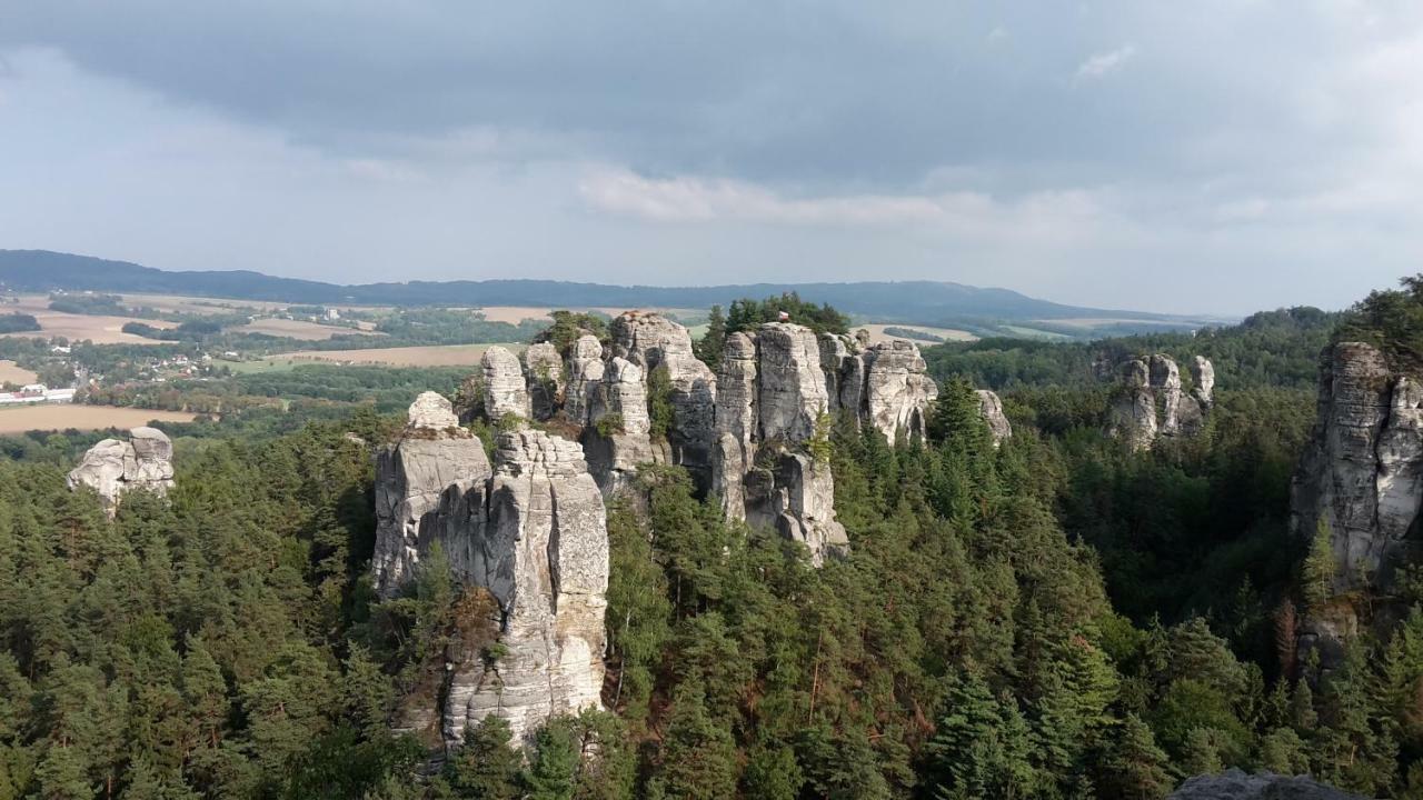 Апартаменты U Kapitana Radvanovice Экстерьер фото